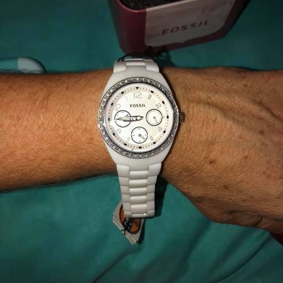 Brand New Fossil Watch - Picture 6 of 6